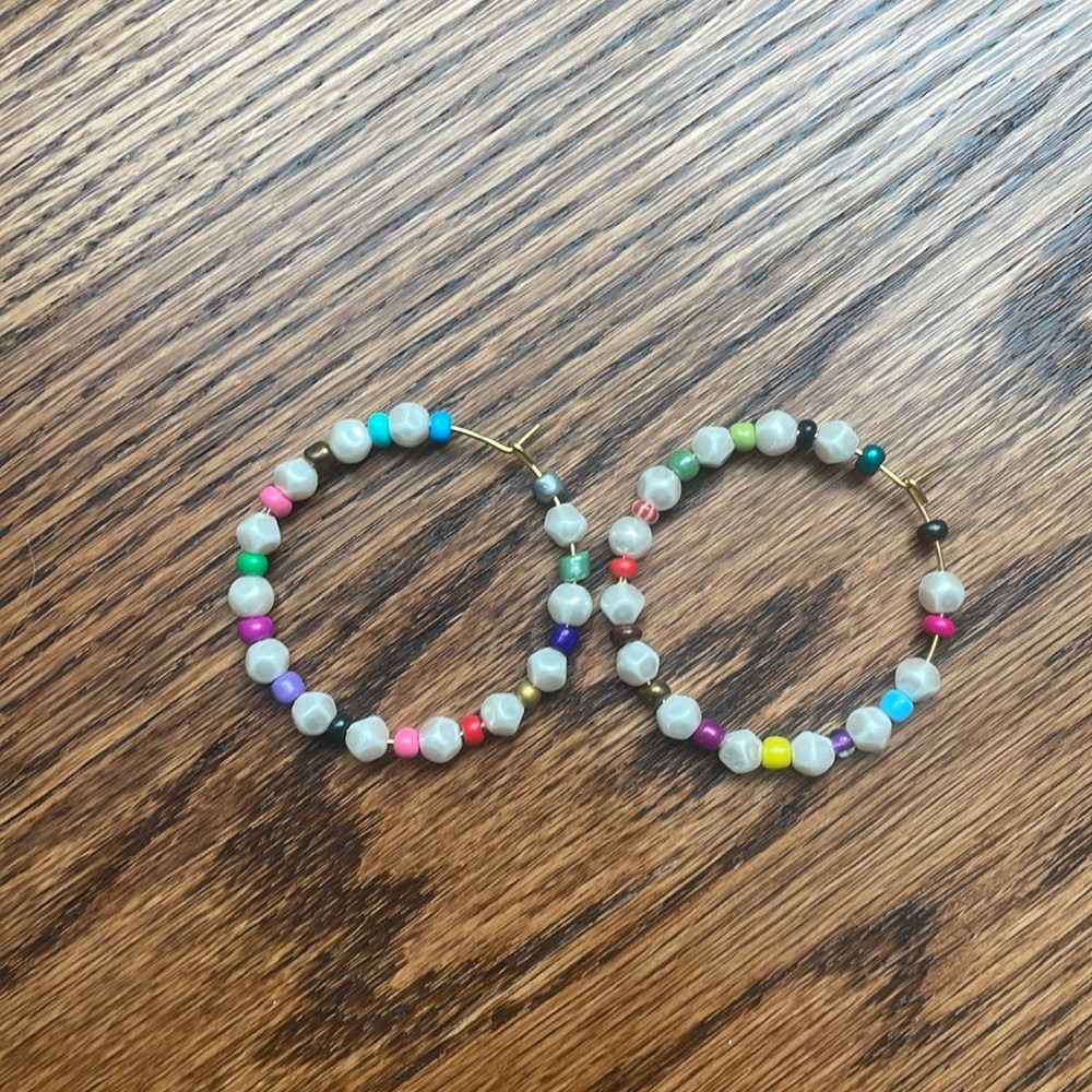 Betsy Pittard colorful hoops